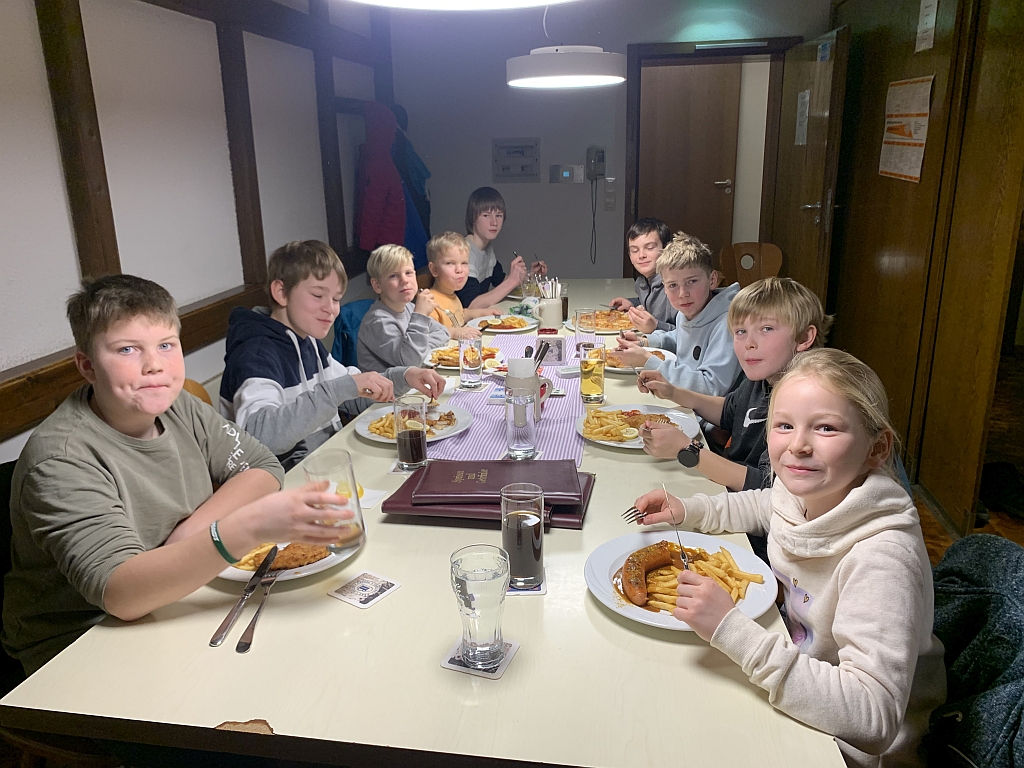 2024 u16 brotzeit
